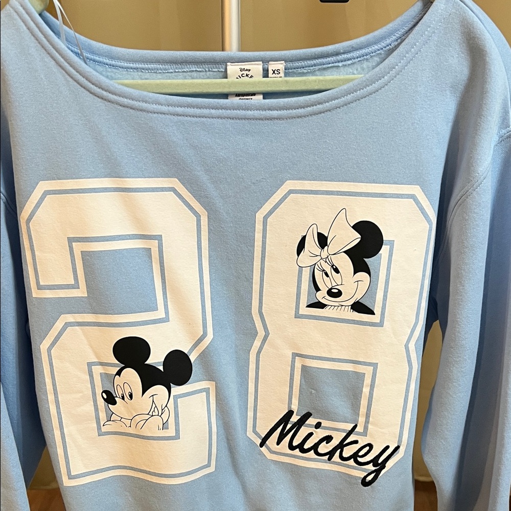 Disney Light Blue Mickey & Minnie Sweatshirt Aeropostale like new worn once